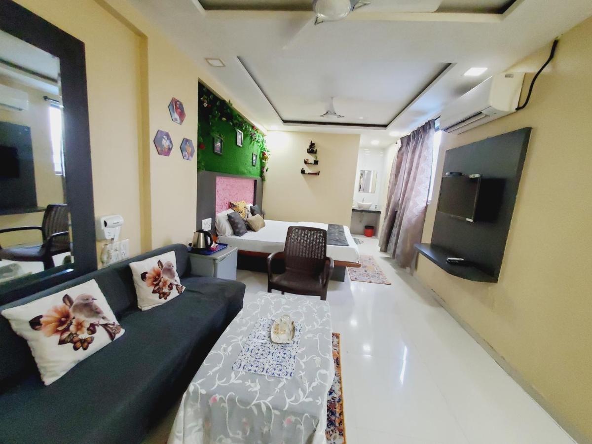 Hotel Mari Aai Residency Navi Mumbai Kültér fotó
