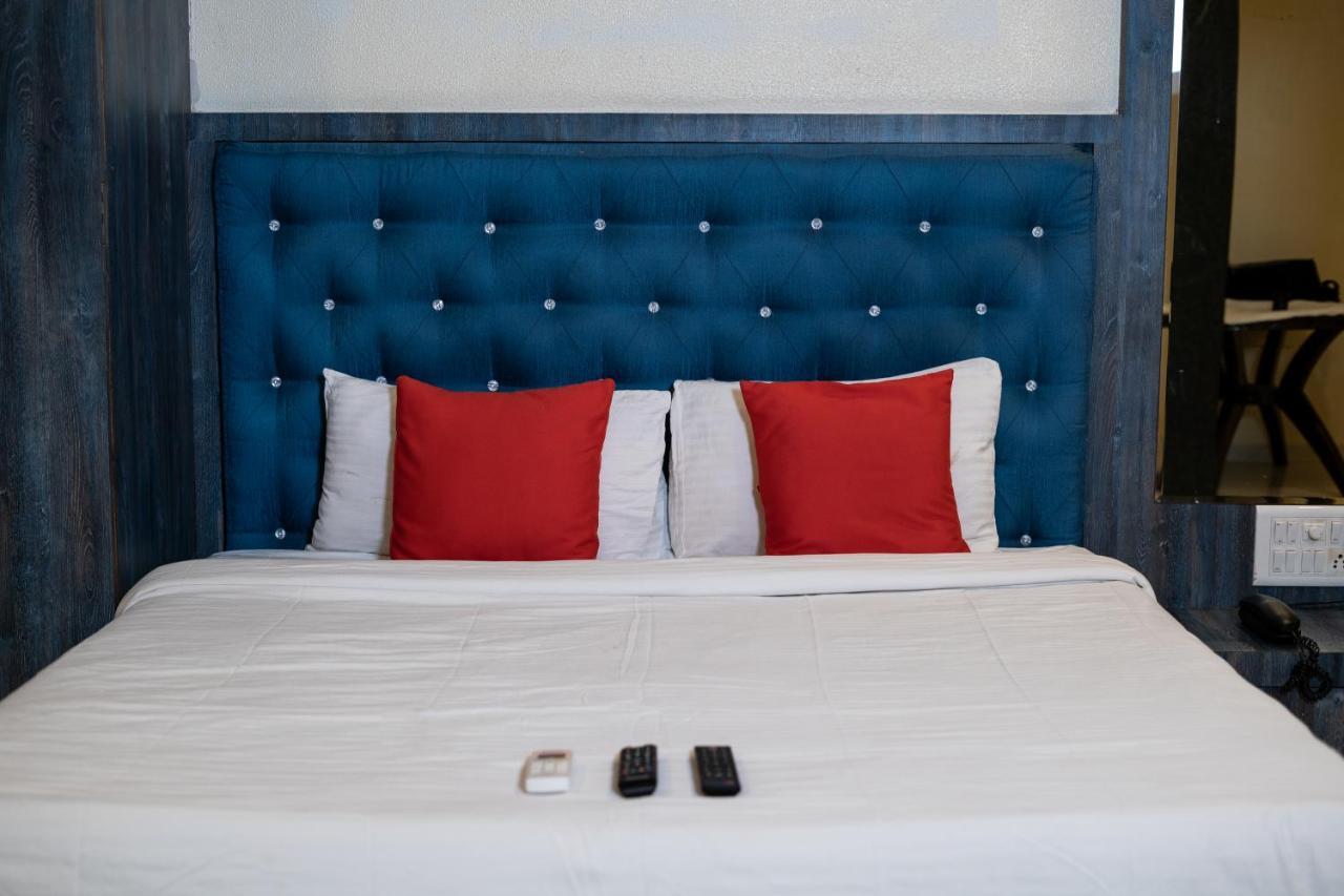 Hotel Mari Aai Residency Navi Mumbai Kültér fotó