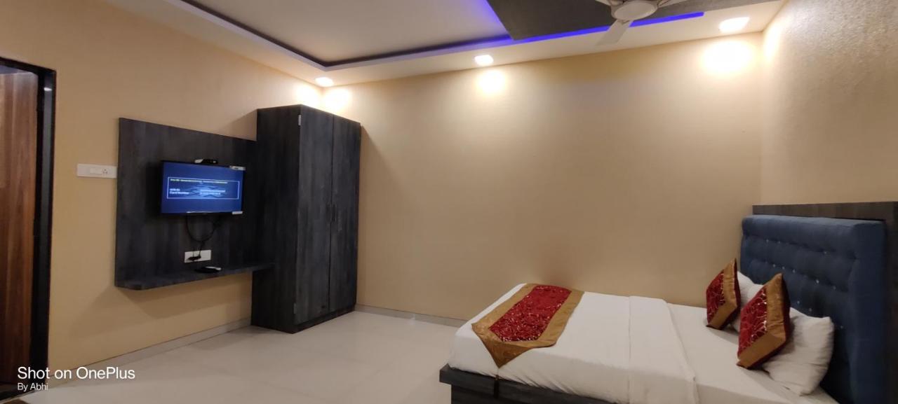Hotel Mari Aai Residency Navi Mumbai Kültér fotó