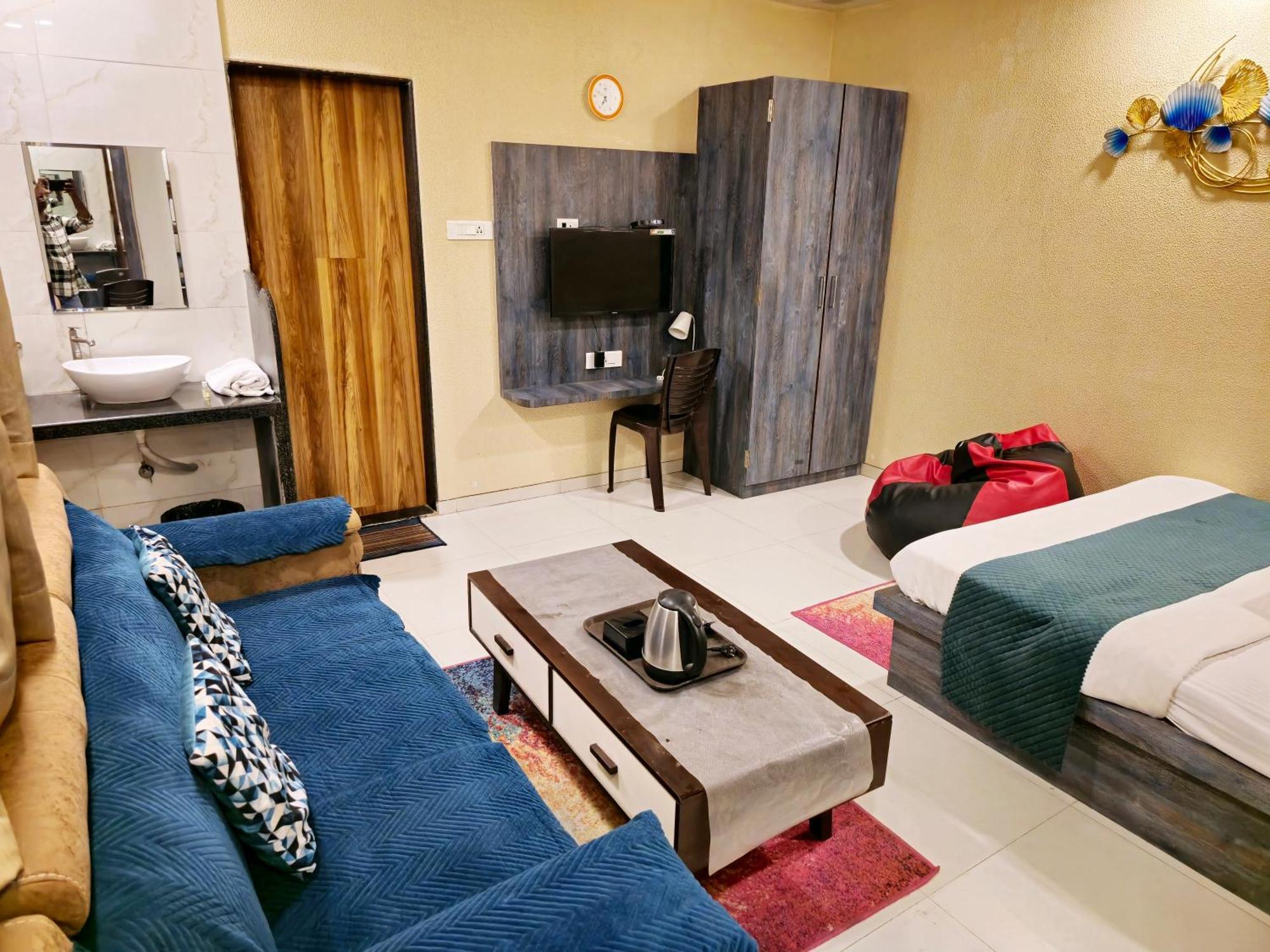 Hotel Mari Aai Residency Navi Mumbai Szoba fotó
